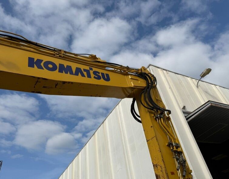 KOMATSU PW160-11